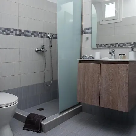 Litmus Apartment