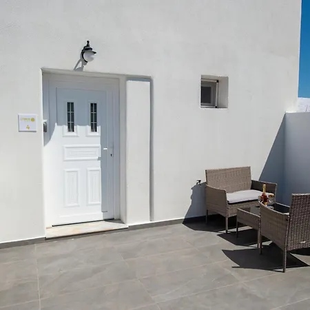 Litmus Apartment