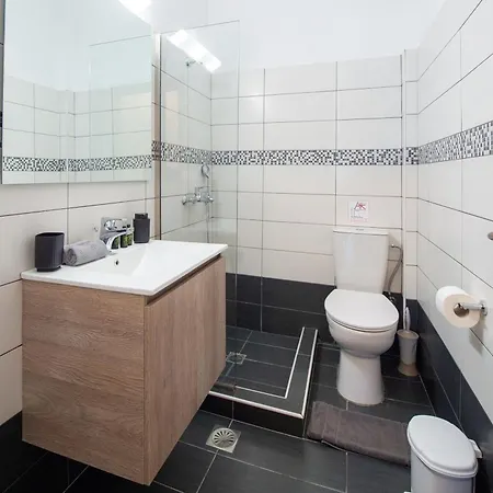 Apartment Litmus